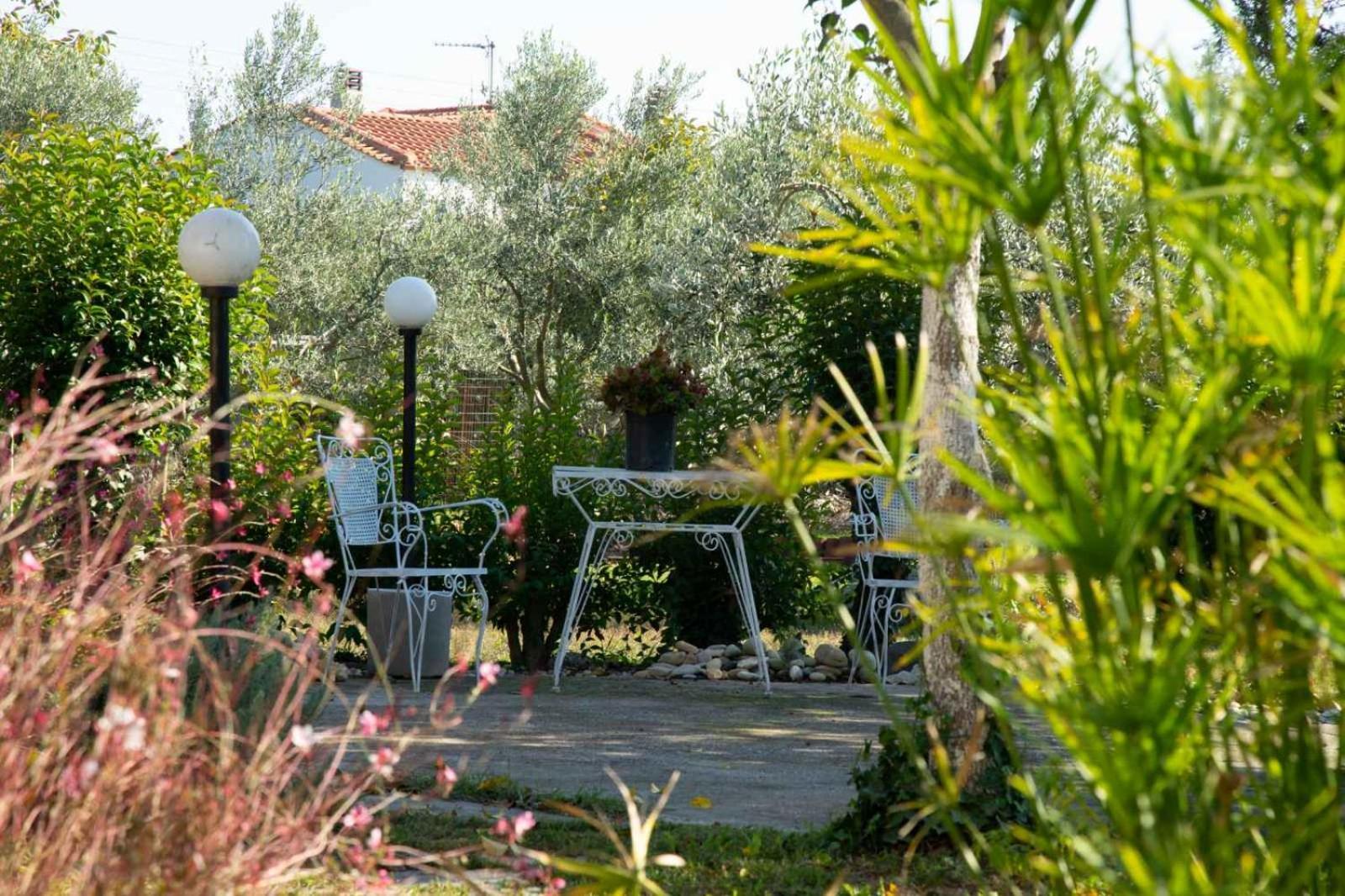 Pond And Pines, By Nice House By The Sea! Epanomi Exterior foto
